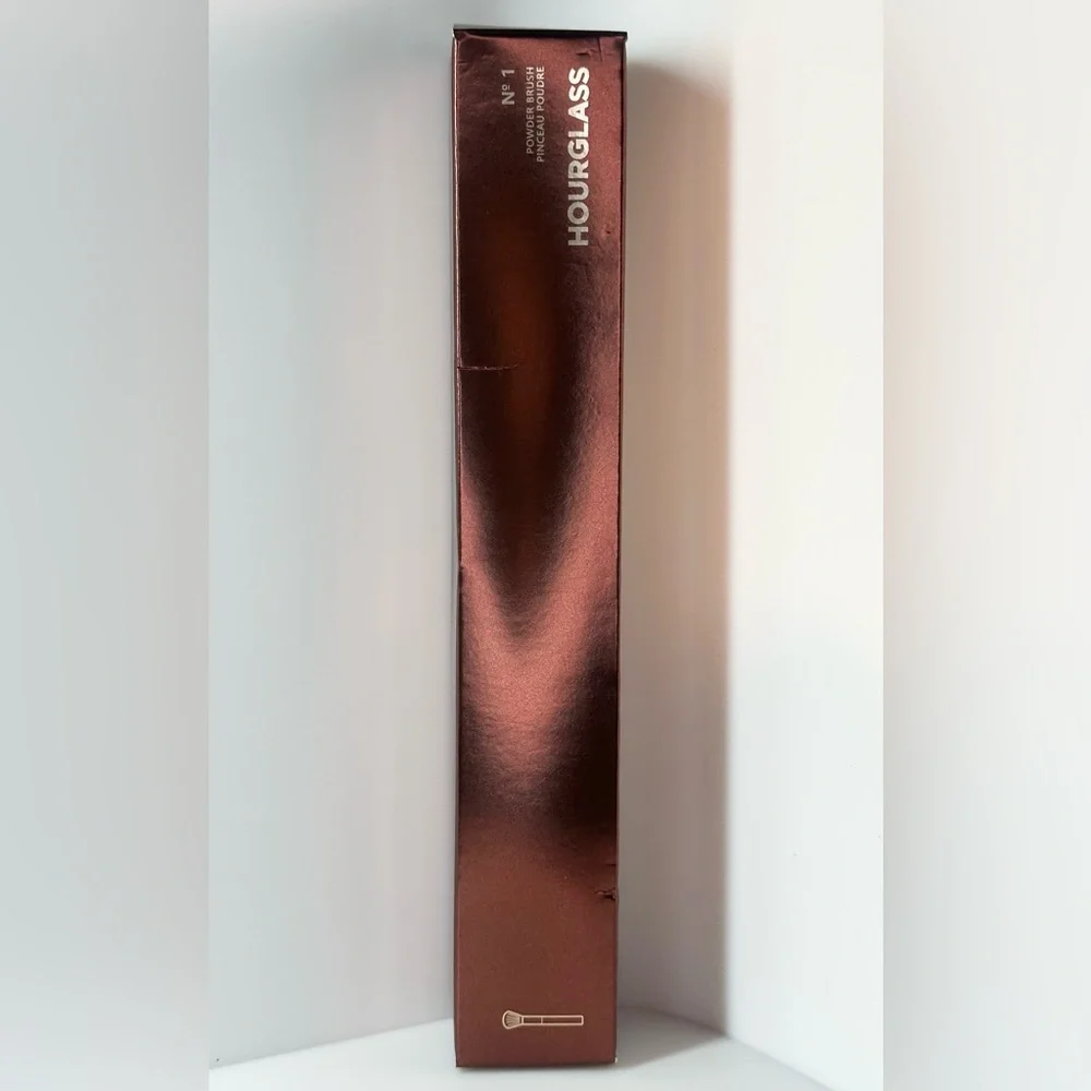 Hourglass smudge brush